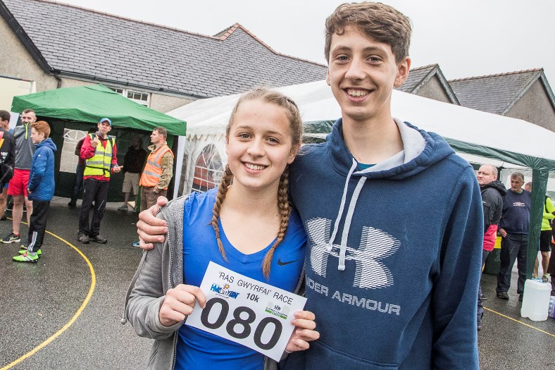 Pendine Park sponsor Bontnewydd races at the weekend. Brother and sister team Guto Roberts, 14 and Alaw Fon Roberts, 17