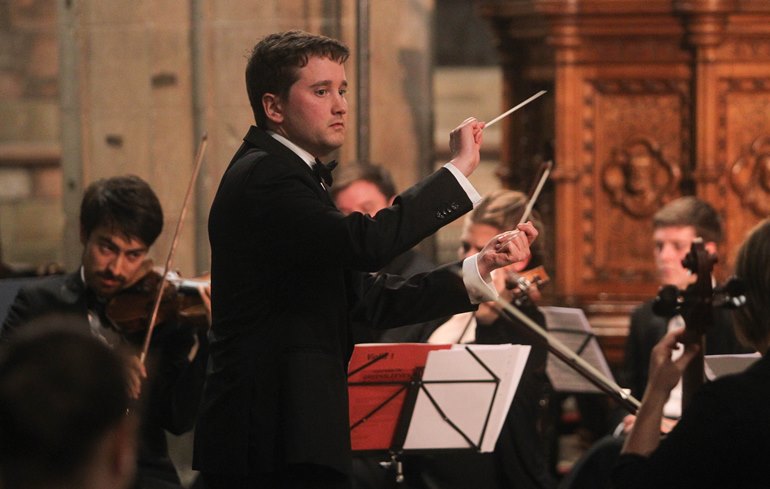 RM170916c St Asaph North Wales Music Festival St Asaph Cathedral New Sinfonia orchestra conductor Robert Guy