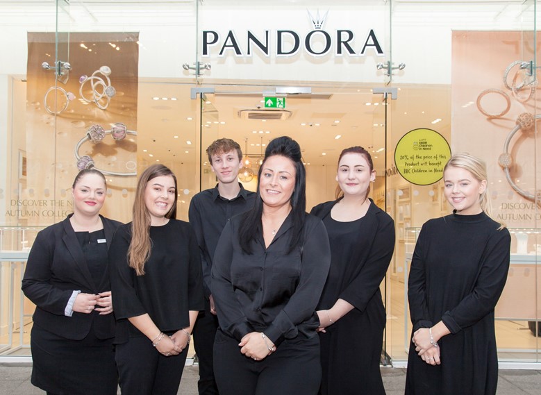 Pandora at Eagles Meadow in Wrexham are pleased to announce the appointment of new manager Cheryl Jones. Pictured: Cheryl Jones (centre) is welcomed by staff Kelly Ann Wright, Georgia Clifton, Ceirion Pullman, Haf Griffiths and Megan Pritchard