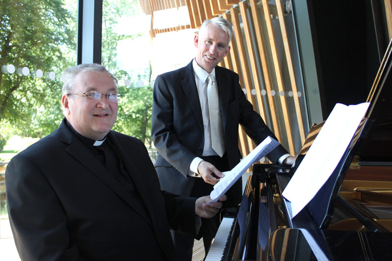 Fr Paul and Grahame at piano sm