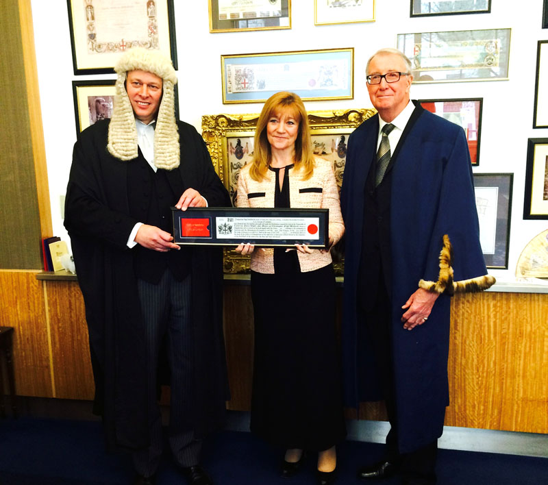 Dr Kay Swinburne receiving the Freedom of the City of London