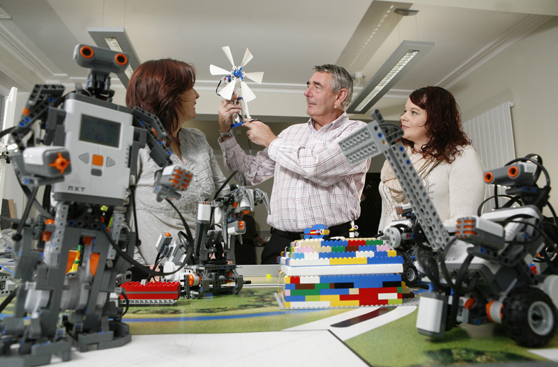 Bill Lockitt, Director and trainer at G2G Communities shows Gail Edwards (left) and Eleri Streeter its LEGO® Education Innovation project (photo by Wales Council for Voluntary Action) 