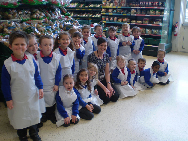 Pupils from Perth Y Terfyn with Laura England from Flintshire County Council