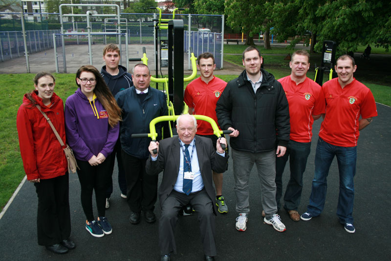 Pictured with Cllr David Poole are Caerphilly Youth Forum members Rosemarie Davies and Sophie Jones, ward members Cllr Mike Prew and Cllr James Pritchard, Sport Caerphilly Coach Rhys Mellor-Cretney, and Caerphilly RFC representatives Oliver Griffiths, Gareth Rice and Gareth Short