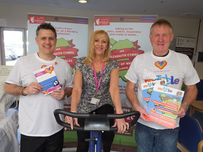 Rhys Meirion and Dilwyn Morgan, who are taking on the challenge, and Toni Hamlett, a Renal Services Manager with BCUHB