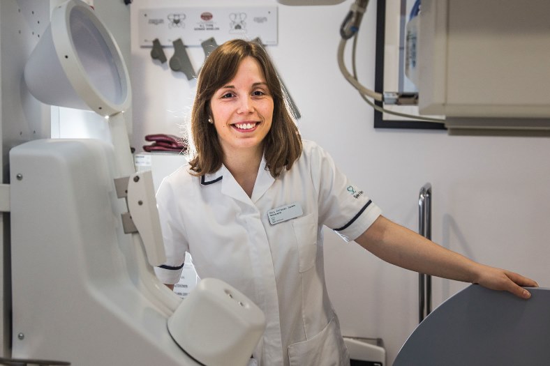 Spire Yale have recruited a new radiographer from Portugal called Sara Serem who recently led some ground-breaking research which cut scan times for cancer patients from 30 mins to 15