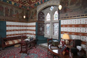 Cardiff-Castle-Sitting-Room